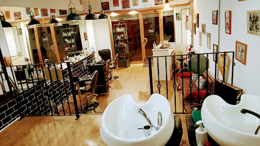 Valle Estilista/Barber Shop en Santa Coloma de Gramenet, Barcelona