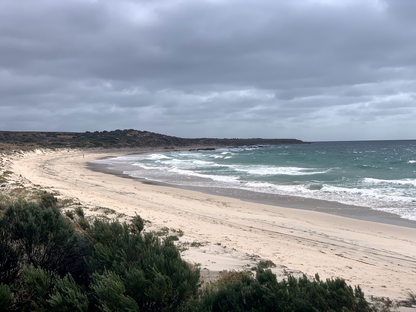 Foto di Cowleys Beach con costa lunga e dritta