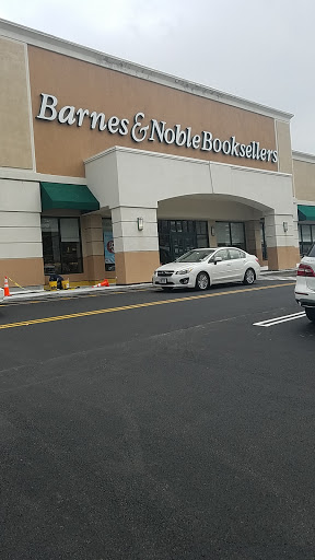 Book Store «Barnes & Noble», reviews and photos, 2614 Central Park Ave, Yonkers, NY 10710, USA