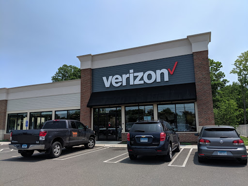 Cell Phone Store «Verizon», reviews and photos, 1621 Boston Post Rd, Milford, CT 06460, USA