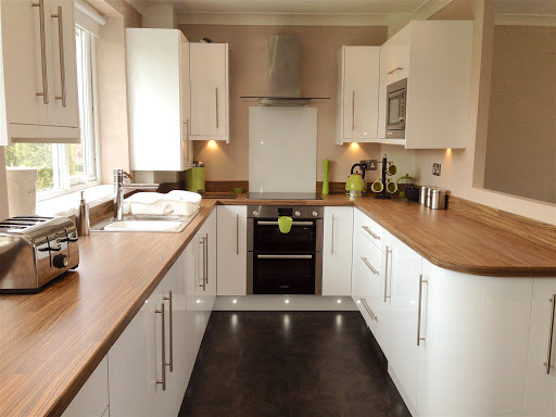 Thomas Michael Fitted Bedrooms/Kitchens (STOCKPORT) Shaun