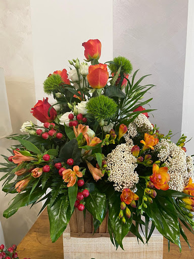 Consegna fiori Monza a domicilio - Fioraio Mondo dei Fiori - Flower shop Monza, delivery service