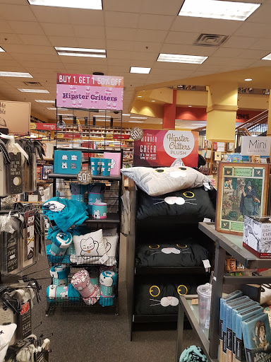 Book Store «Books-A-Million», reviews and photos, 116 Bangor Mall Blvd, Bangor, ME 04401, USA