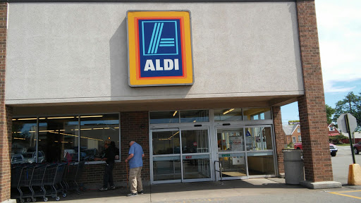 Supermarket «ALDI», reviews and photos, 7235 39th St, Lyons, IL 60534, USA