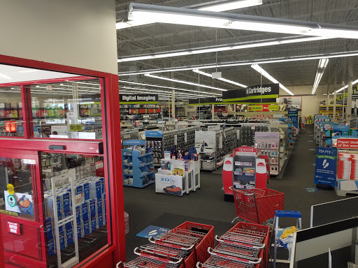 Office Supply Store «Staples», reviews and photos, 610 Meacham Rd, Elk Grove Village, IL 60007, USA