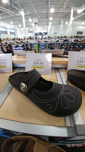 Shoe Store «DSW Designer Shoe Warehouse», reviews and photos, 43598 Christy St, Fremont, CA 94538, USA