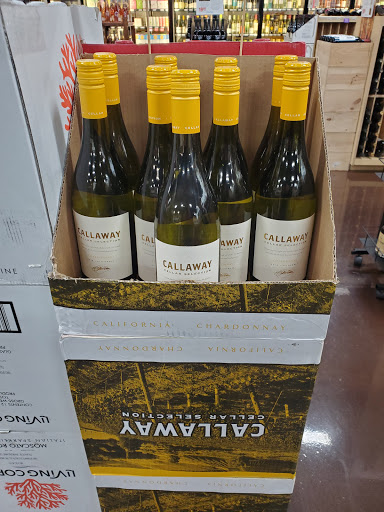 Liquor Store «Pour Vous Wine Spirits & Beer», reviews and photos, 263 Indian Lake Blvd, Hendersonville, TN 37075, USA