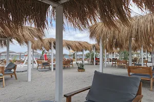 Arruba Beach Mamaia image