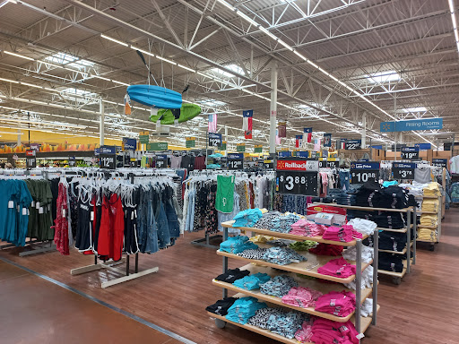 Department Store «Walmart Supercenter», reviews and photos, 1401 TX-100, Port Isabel, TX 78578, USA
