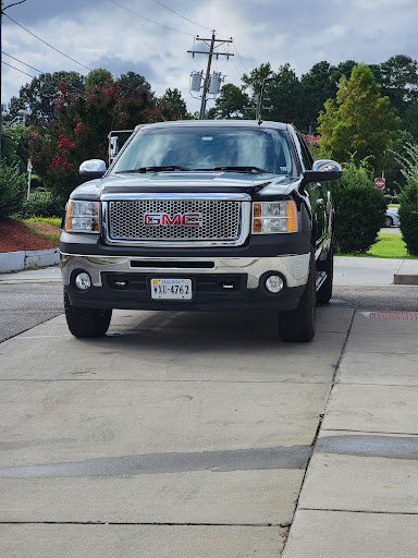 Auto Body Shop «Maaco Collision Repair & Auto Painting», reviews and photos, 2207 Smith Ave, Chesapeake, VA 23320, USA