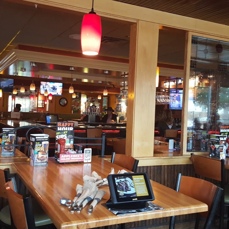 Applebee's Grill + Bar