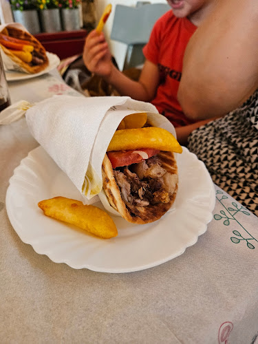 Fast Food Pitta Bomb