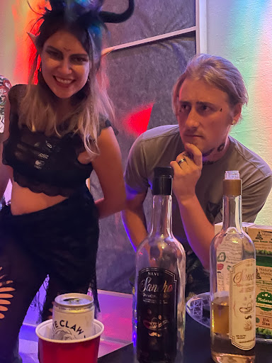 Liquor Store «Tenth Avenue Liquor Store», reviews and photos, 925 SW 10th Ave, Portland, OR 97205, USA