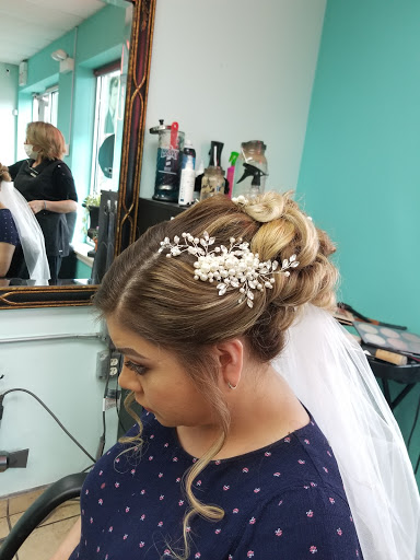 Beauty Salon «Glorious Beauty Salon & Spa», reviews and photos, 5029 W Armitage Ave, Chicago, IL 60639, USA