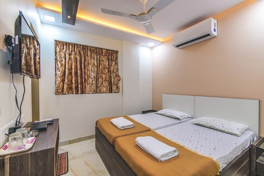 Nest Inn, Budget Hotel, Paying Guest (PG House) & Dormitory, Malad, Mumbai