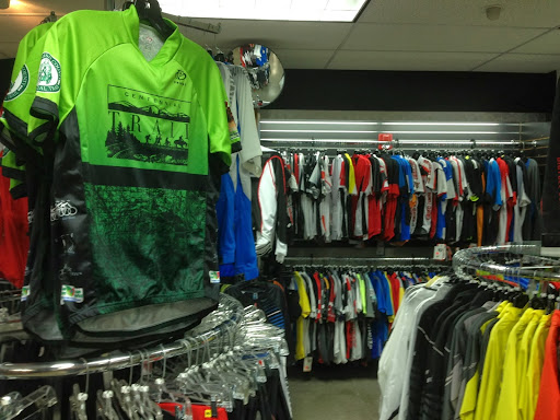 Bicycle Store «Bicycle Centres of Everett», reviews and photos, 4707 Evergreen Way, Everett, WA 98203, USA