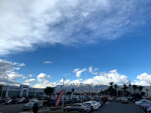 Car Dealer «Jeep Chrysler Dodge RAM FIAT Of Ontario», reviews and photos, 1202 Auto Center Dr, Ontario, CA 91761, USA