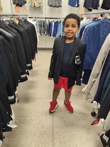 Clothing Store «K&G Fashion Superstore», reviews and photos, 908 Morse Rd, Columbus, OH 43229, USA