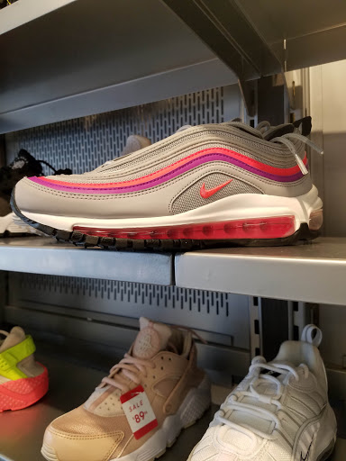 Shopping Mall «Liberty Court Shopping Center», reviews and photos, 8660 Liberty Rd, Randallstown, MD 21133, USA