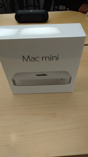 Computer Store «Apple Fashion Valley», reviews and photos, 7007 Friars Rd, San Diego, CA 92108, USA