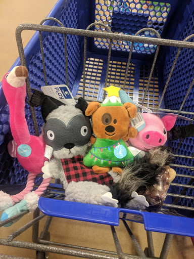 Pet Supply Store «PetSmart», reviews and photos, 218 Kentlands Blvd, Gaithersburg, MD 20878, USA