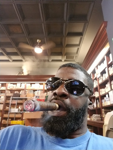 Tobacco Shop «JR Cigar», reviews and photos, 28815 Northwestern Hwy, Southfield, MI 48034, USA
