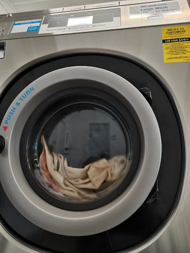 Bellevue Laundromat - Laundry service
