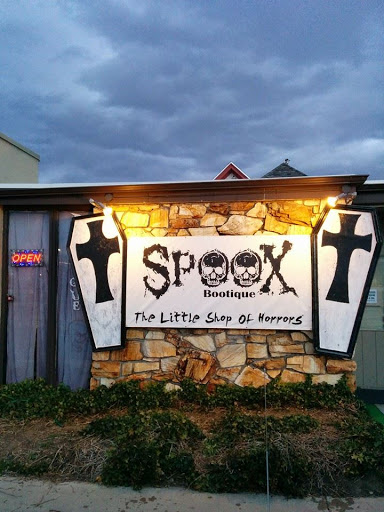 Spoox : A Spooky Bootique