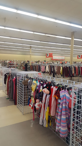 Thrift Store «Savers», reviews and photos, 1925 Pawtucket Ave, East Providence, RI 02914, USA