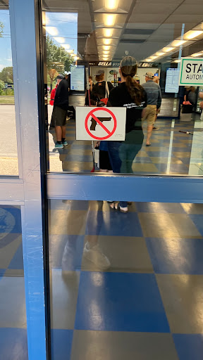 Ice Skating Rink «The Edge Ice Arena», reviews and photos, 735 E Jefferson St, Bensenville, IL 60106, USA