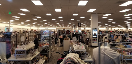 Department Store «Nordstrom Rack East Bay Bridge Shopping Center», reviews and photos, 3839 Emery St, Emeryville, CA 94608, USA
