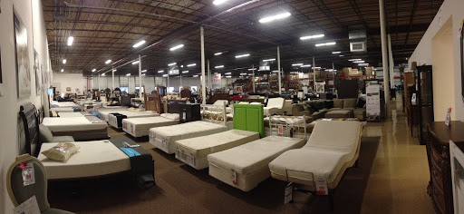 Furniture Store «Highland Park Furniture & Mattress Outlet», reviews and photos, 8800 E Adamo Dr, Tampa, FL 33619, USA