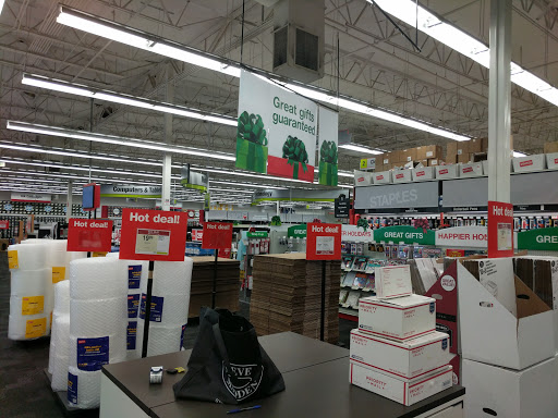 Office Supply Store «Staples», reviews and photos, 2230 Bridgepointe Pkwy, San Mateo, CA 94404, USA