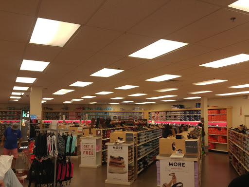 Shoe Store «Famous Footwear», reviews and photos, 3551 Oakwood Blvd, Hollywood, FL 33020, USA