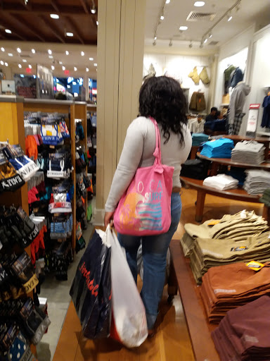 Shopping Mall «Monmouth Mall», reviews and photos, 180 New Jersey 35, Eatontown, NJ 07724, USA