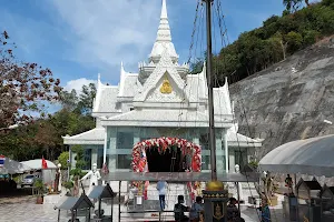 Krom Luang Chumphon Khet Udomsak Shrine image