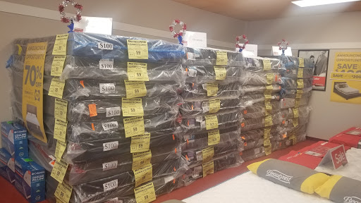 Mattress Store «Mattress Firm East Longmeadow», reviews and photos, 40 Center Square, East Longmeadow, MA 01028, USA