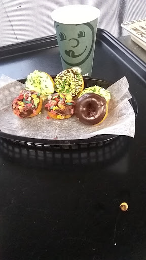 Donut Shop «Yum Yum Donuts», reviews and photos, 6411 E Spring St, Long Beach, CA 90808, USA