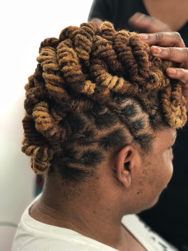 Beauty Salon «Creasiones Beauty Salon», reviews and photos, 1276 Nostrand Ave, Brooklyn, NY 11226, USA