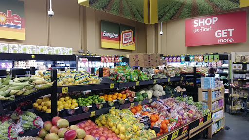 Grocery Store «Grocery Outlet Bargain Market», reviews and photos, 7741 N Lombard St, Portland, OR 97203, USA