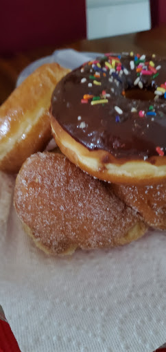 Donut Shop «Yum Yum Donuts», reviews and photos, 6804 De Soto Ave, Canoga Park, CA 91303, USA