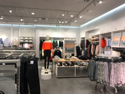 Clothing Store «H&M», reviews and photos, 6187 State St, Salt Lake City, UT 84107, USA