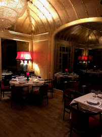 Atmosphère du Restaurant cantonais Chez Ly - Champs-Elysées à Paris - n°4