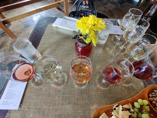 Winery «Powell Village Winery», reviews and photos, 50 Liberty St, Powell, OH 43065, USA