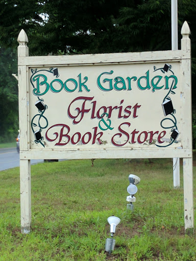 Used Book Store «The Book Garden», reviews and photos, 868 Monmouth Rd, Cream Ridge, NJ 08514, USA