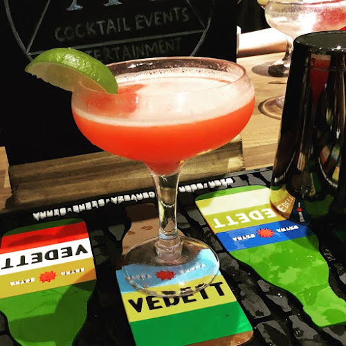 Reviews of AA Cocktail Events in Bristol - Pub