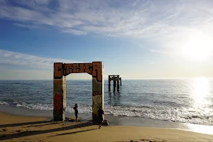 Davenport Pier image