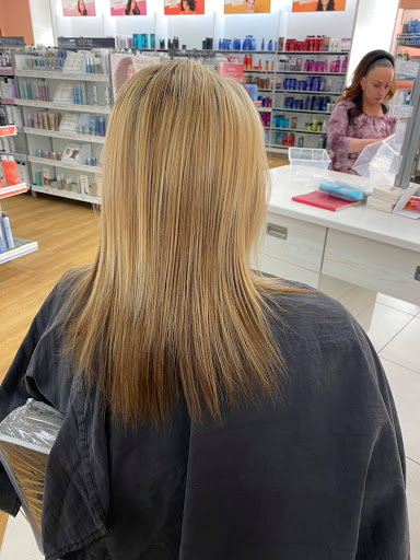 Hair Salon «Ulta Beauty», reviews and photos, 2626 E Stone Dr #130, Kingsport, TN 37660, USA
