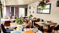 Atmosphère du Restaurant français Le Marmiton à Roquebrune-sur-Argens - n°1