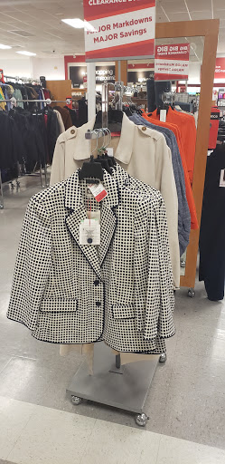 Department Store «T.J. Maxx», reviews and photos, 875 Queen St, Southington, CT 06489, USA